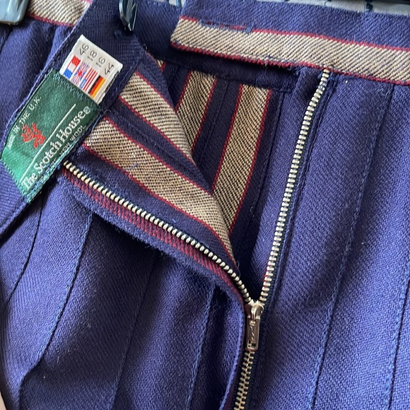 Vintage 1960s pleated Scotch House wool tartan skirt - Picture 3 of 5